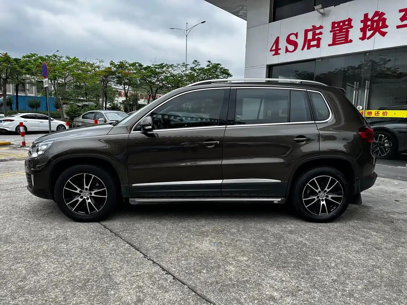 Tiguan 2013 1.8TSI Automatic 4WD Luxury — миниатюра 7
