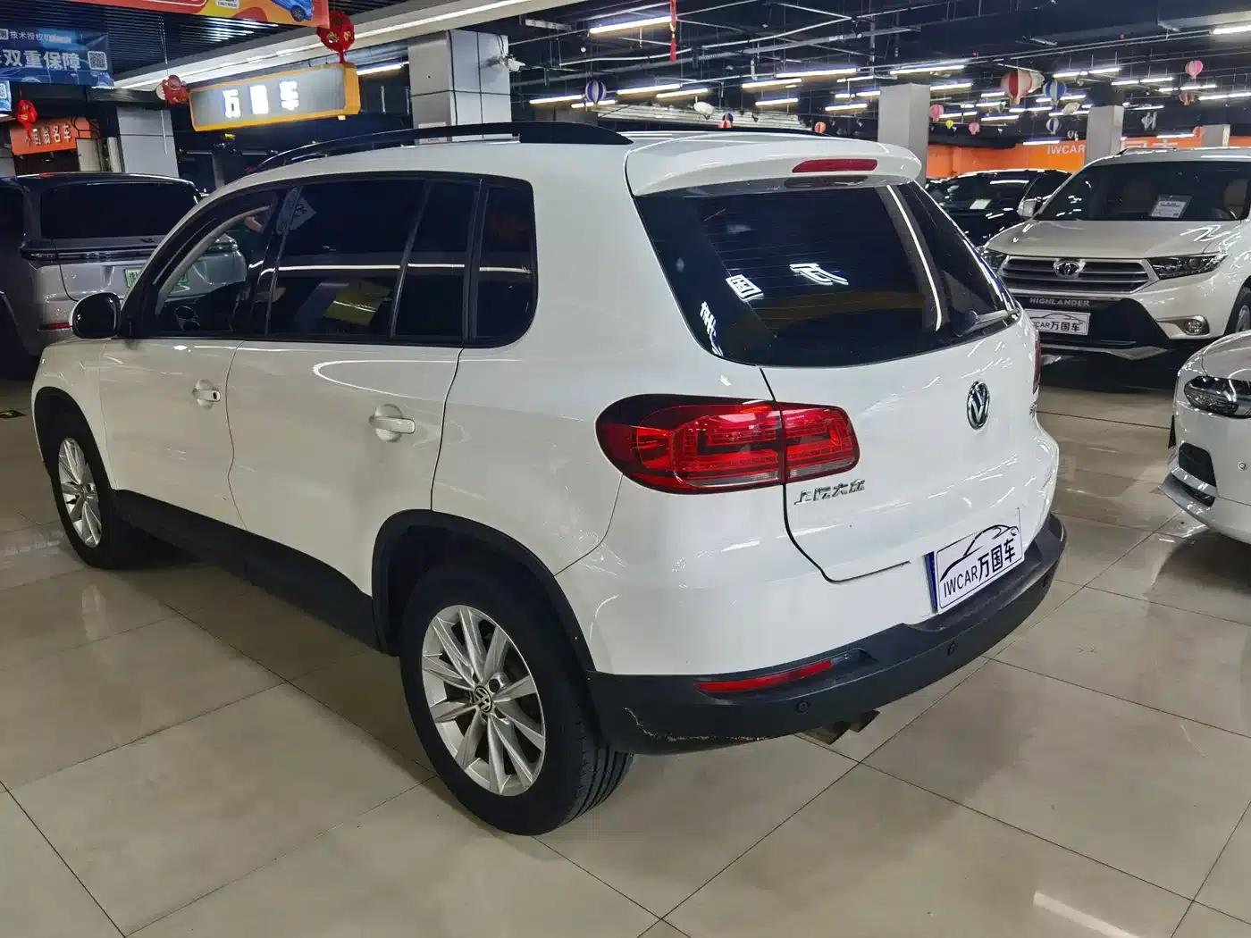 Tiguan 2017 300TSI Automatic 2WD Silk Road Comfort Edition — миниатюра 4