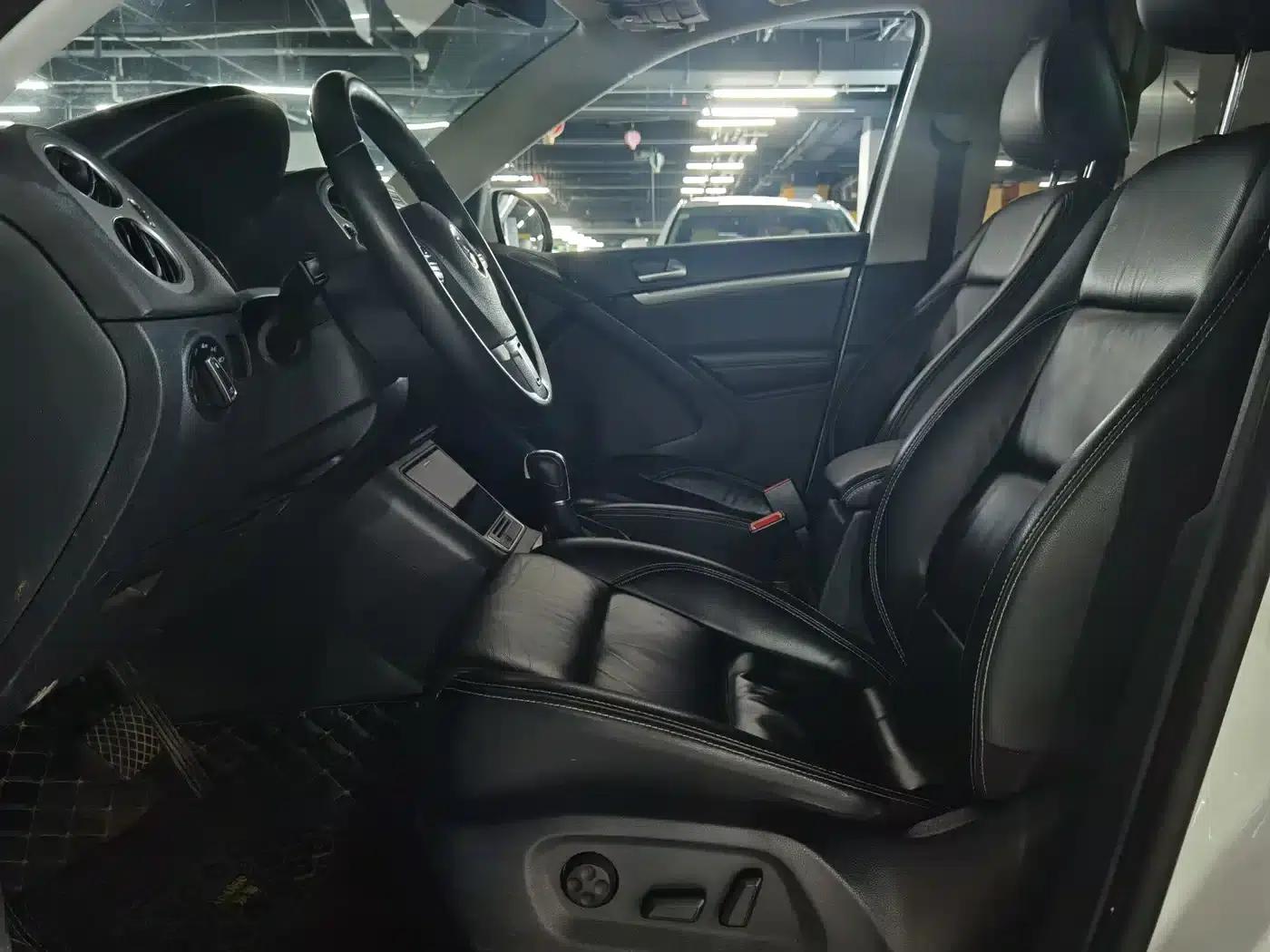 Tiguan 2017 300TSI Automatic 2WD Silk Road Comfort Edition — миниатюра 6