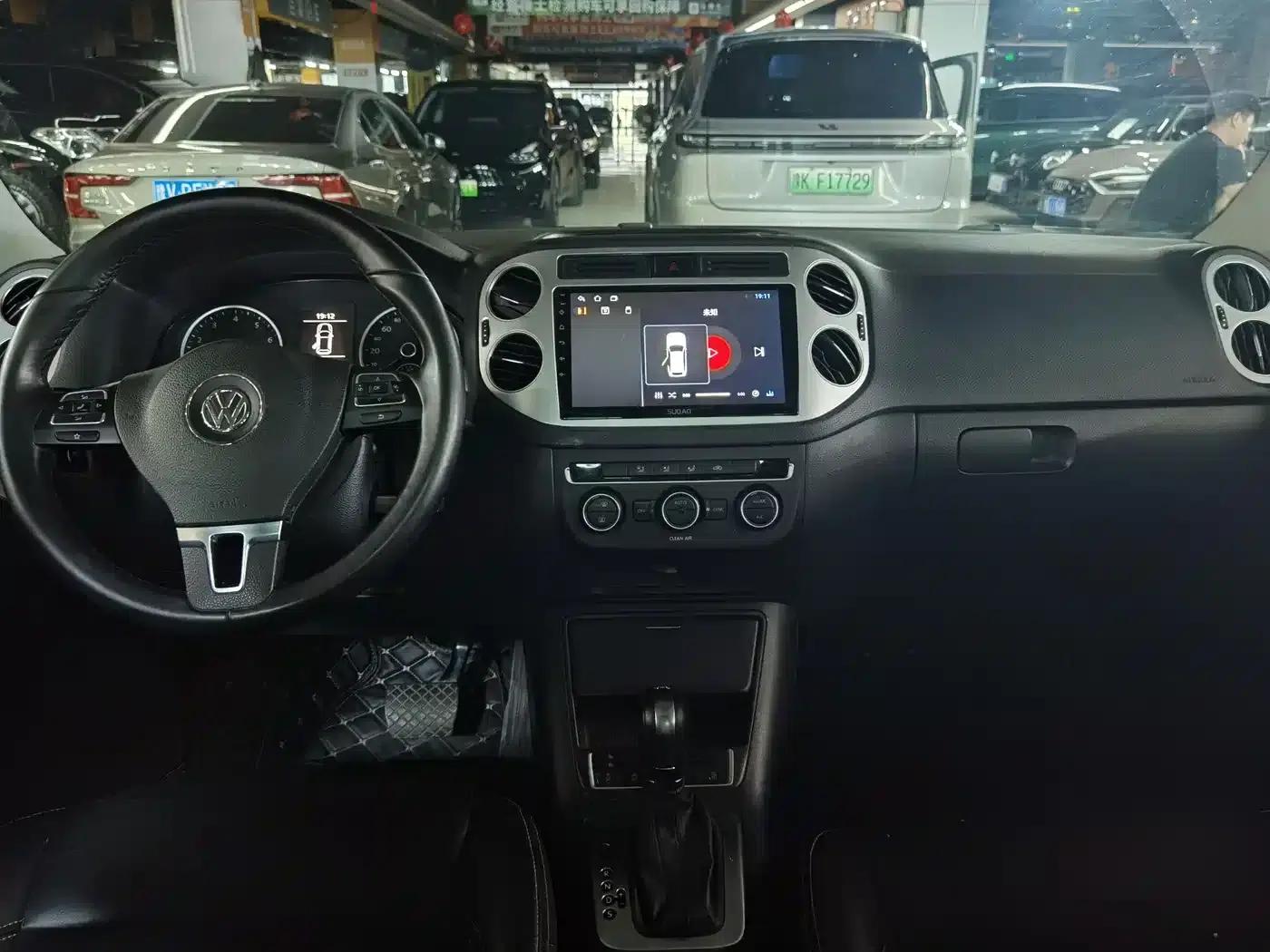 Tiguan 2017 300TSI Automatic 2WD Silk Road Comfort Edition — миниатюра 8