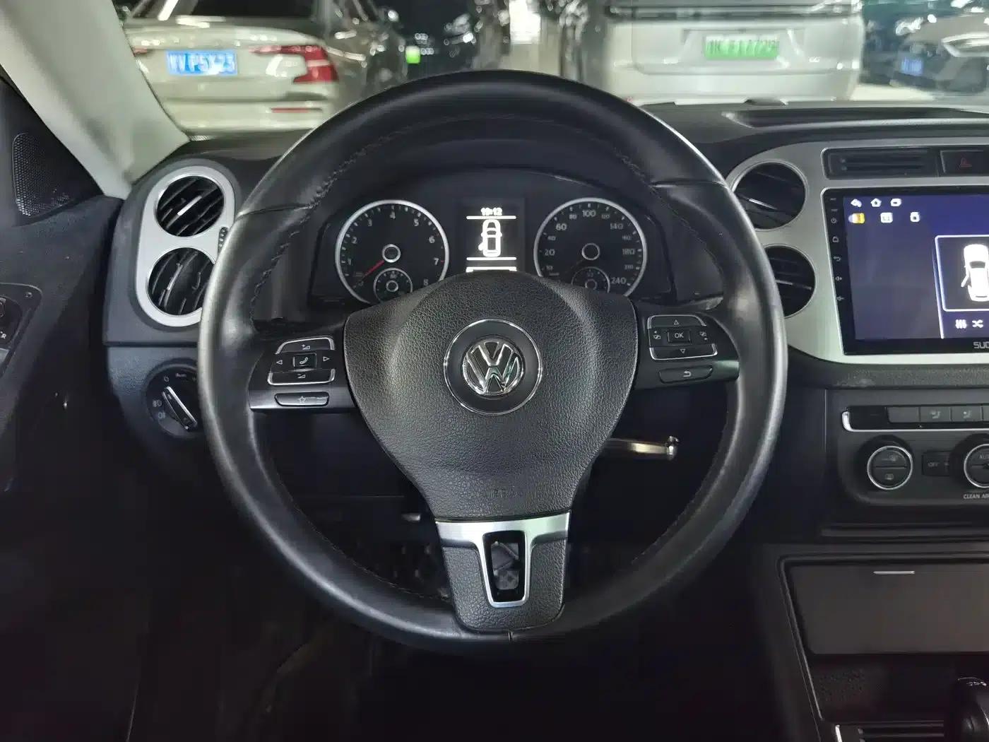 Tiguan 2017 300TSI Automatic 2WD Silk Road Comfort Edition — миниатюра 9