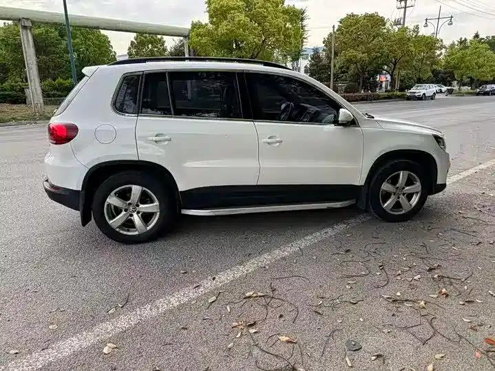 2013 Volkswagen Tiguan 1.8TSI Automatic 2WD Comfort Edition — миниатюра 12