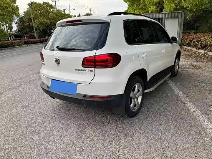 2013 Volkswagen Tiguan 1.8TSI Automatic 2WD Comfort Edition — миниатюра 13