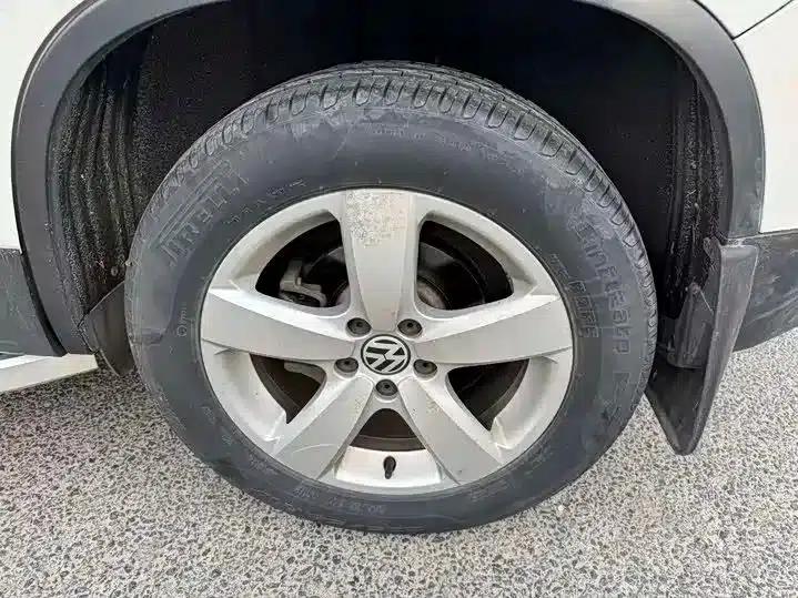 2013 Volkswagen Tiguan 1.8TSI Automatic 2WD Comfort Edition — миниатюра 4