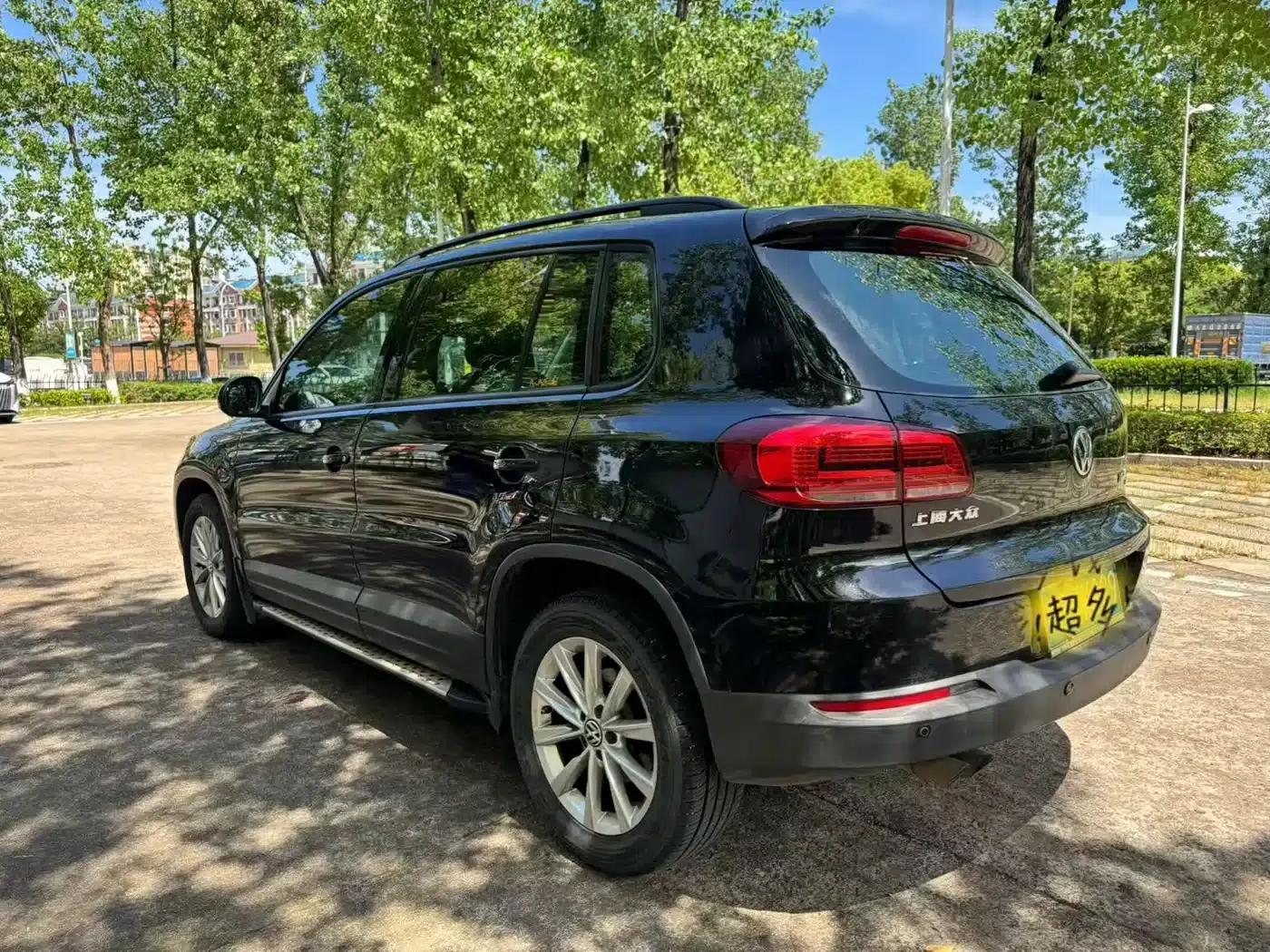 2015 Volkswagen Tiguan 1.8TSI Automatic 4WD Fashion Vision Edition — миниатюра 8