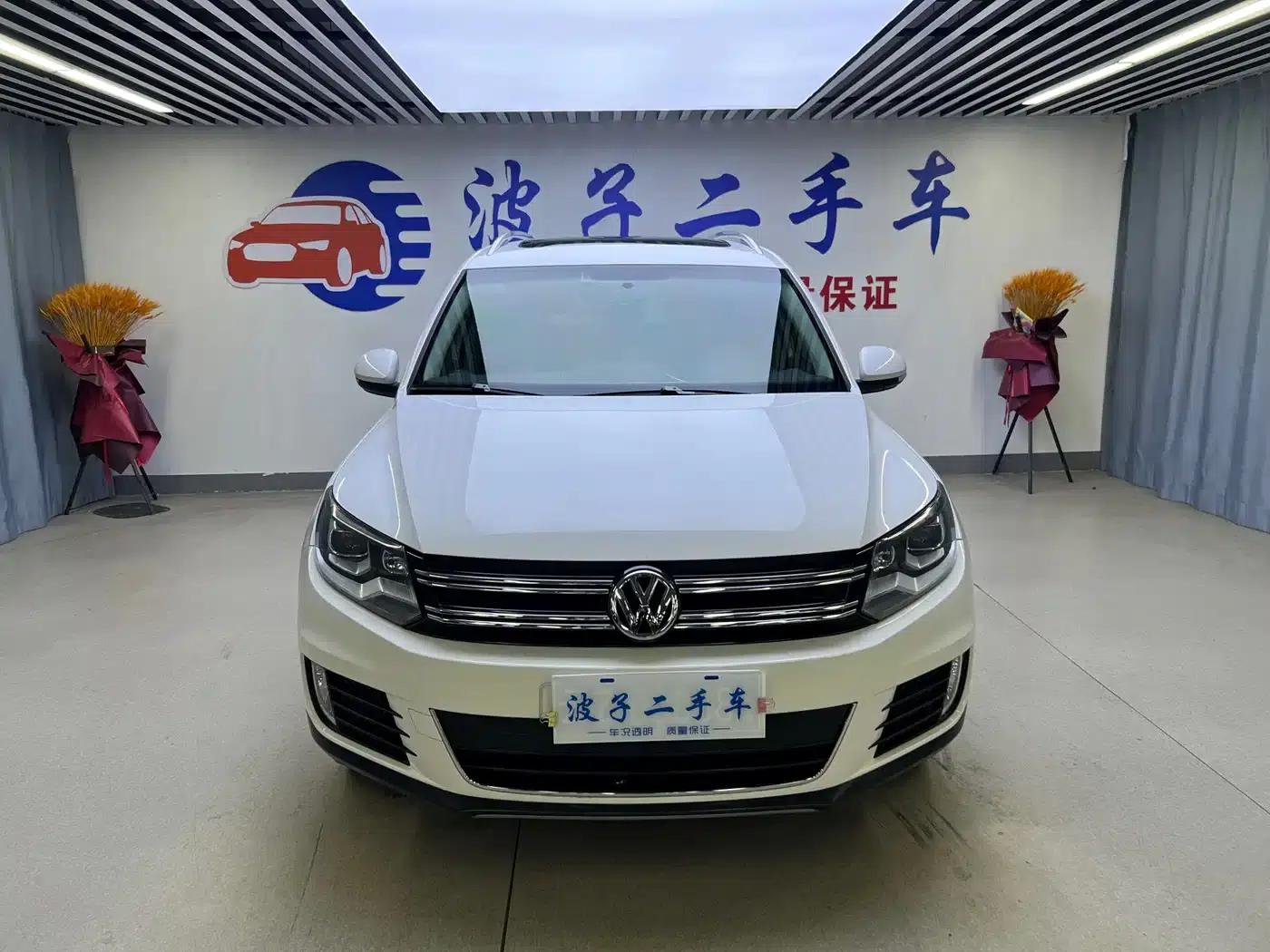 Tiguan 2013 1.8TSI Automatic 4WD Luxury — миниатюра 2