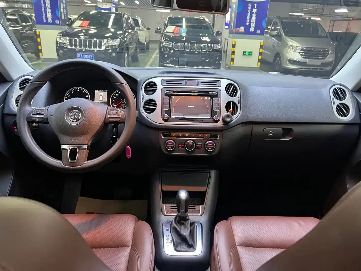 Tiguan 2013 1.8TSI Automatic 4WD Luxury — миниатюра 15