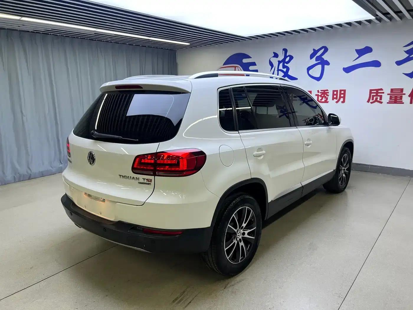 Tiguan 2013 1.8TSI Automatic 4WD Luxury — миниатюра 20
