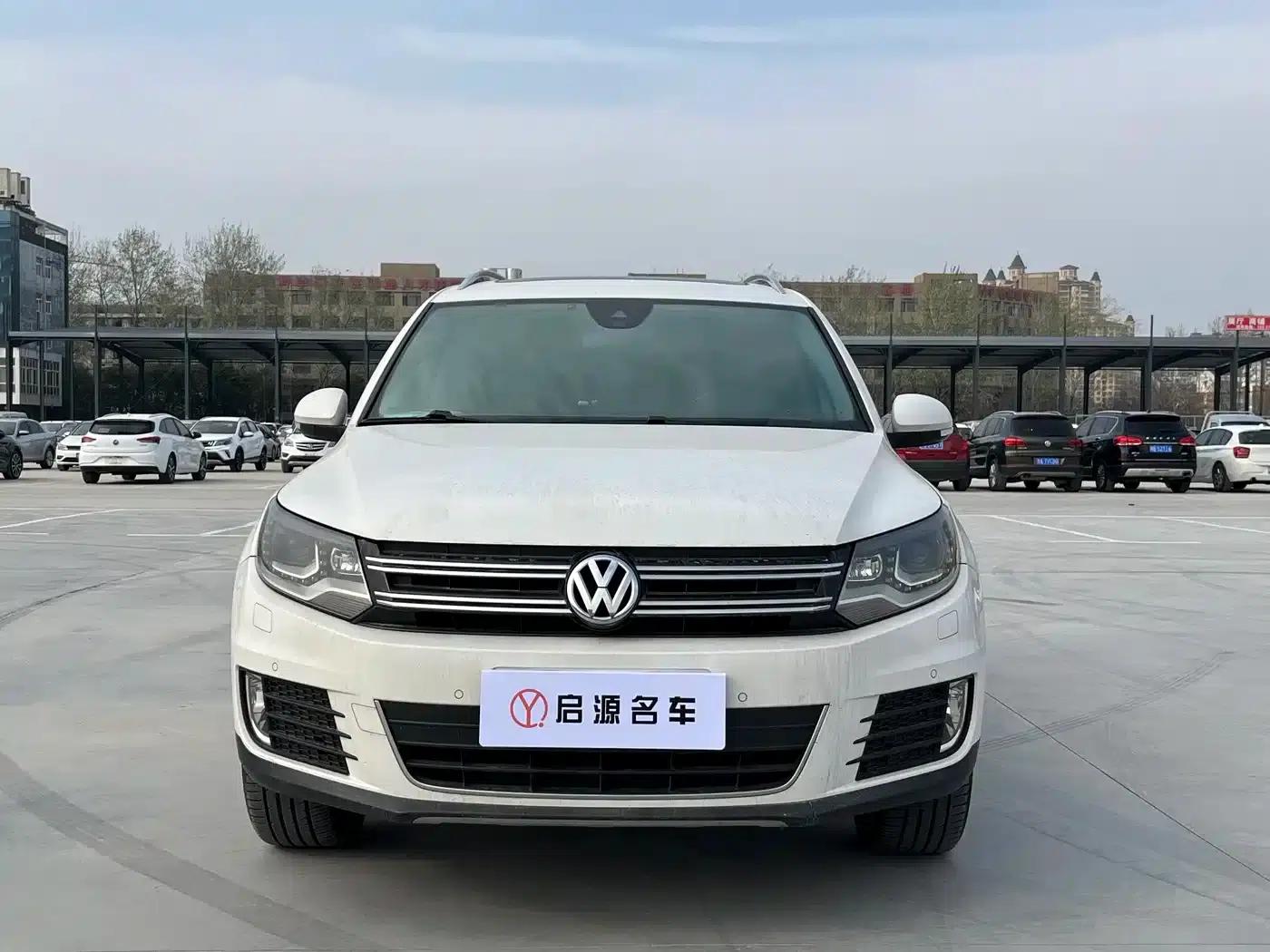 2015 Volkswagen Tiguan 2.0TSI Automatic 4WD Flagship Edition — миниатюра 2