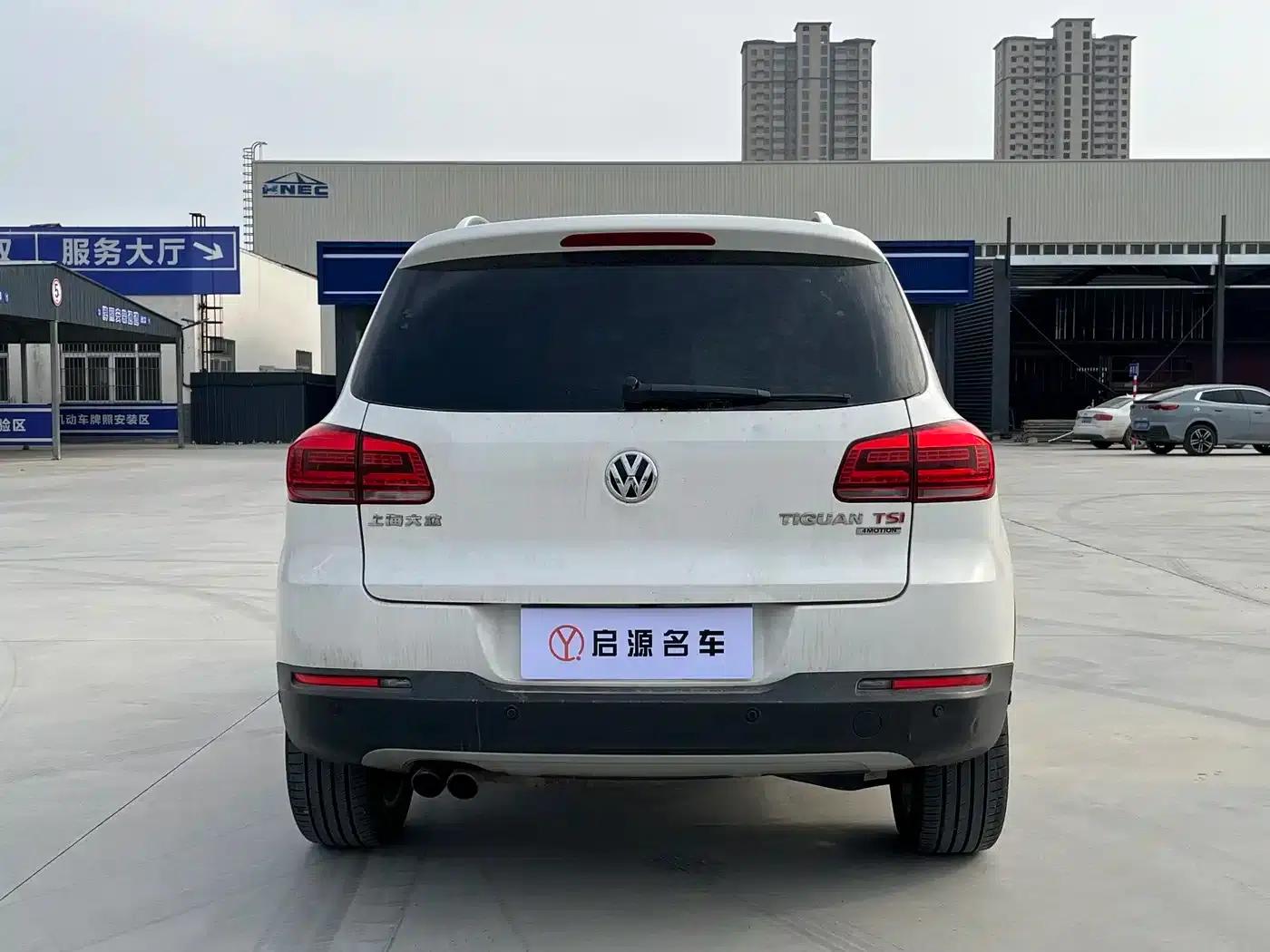 2015 Volkswagen Tiguan 2.0TSI Automatic 4WD Flagship Edition — миниатюра 18