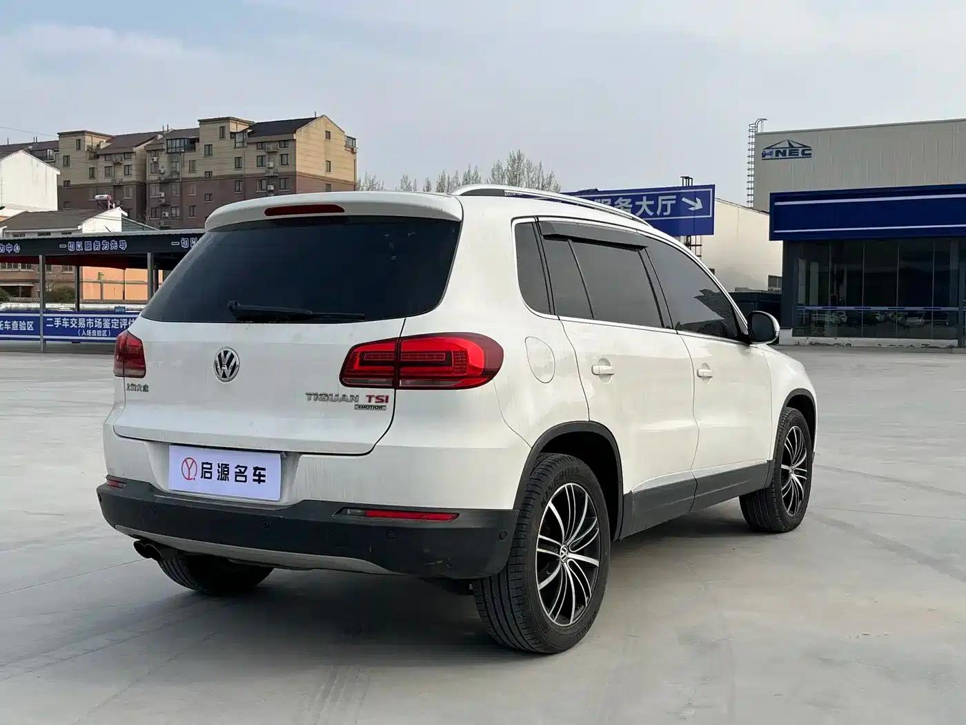 2015 Volkswagen Tiguan 2.0TSI Automatic 4WD Flagship Edition — миниатюра 20
