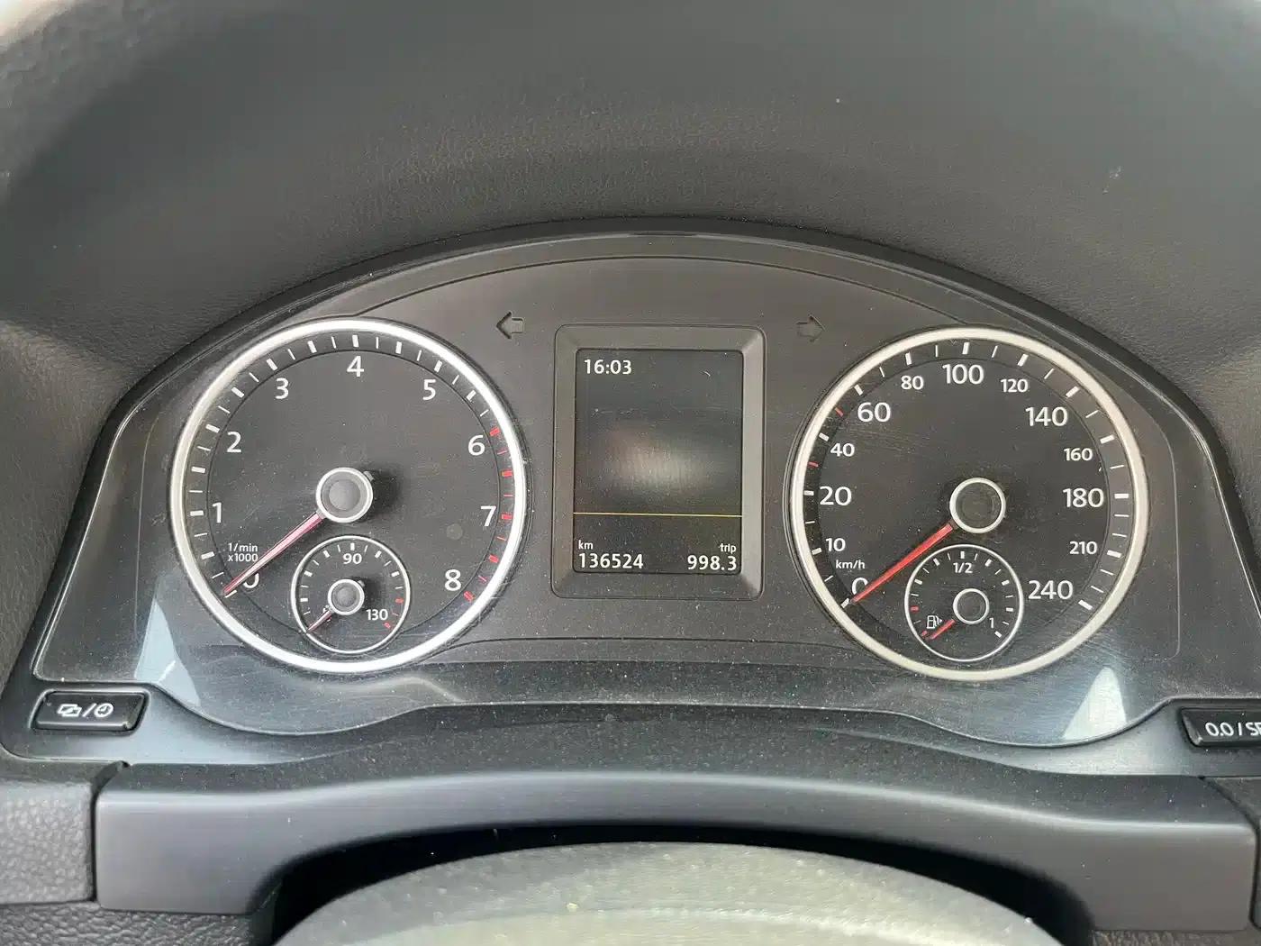 2015 Volkswagen Tiguan 2.0TSI Automatic 4WD Flagship Edition — миниатюра 5