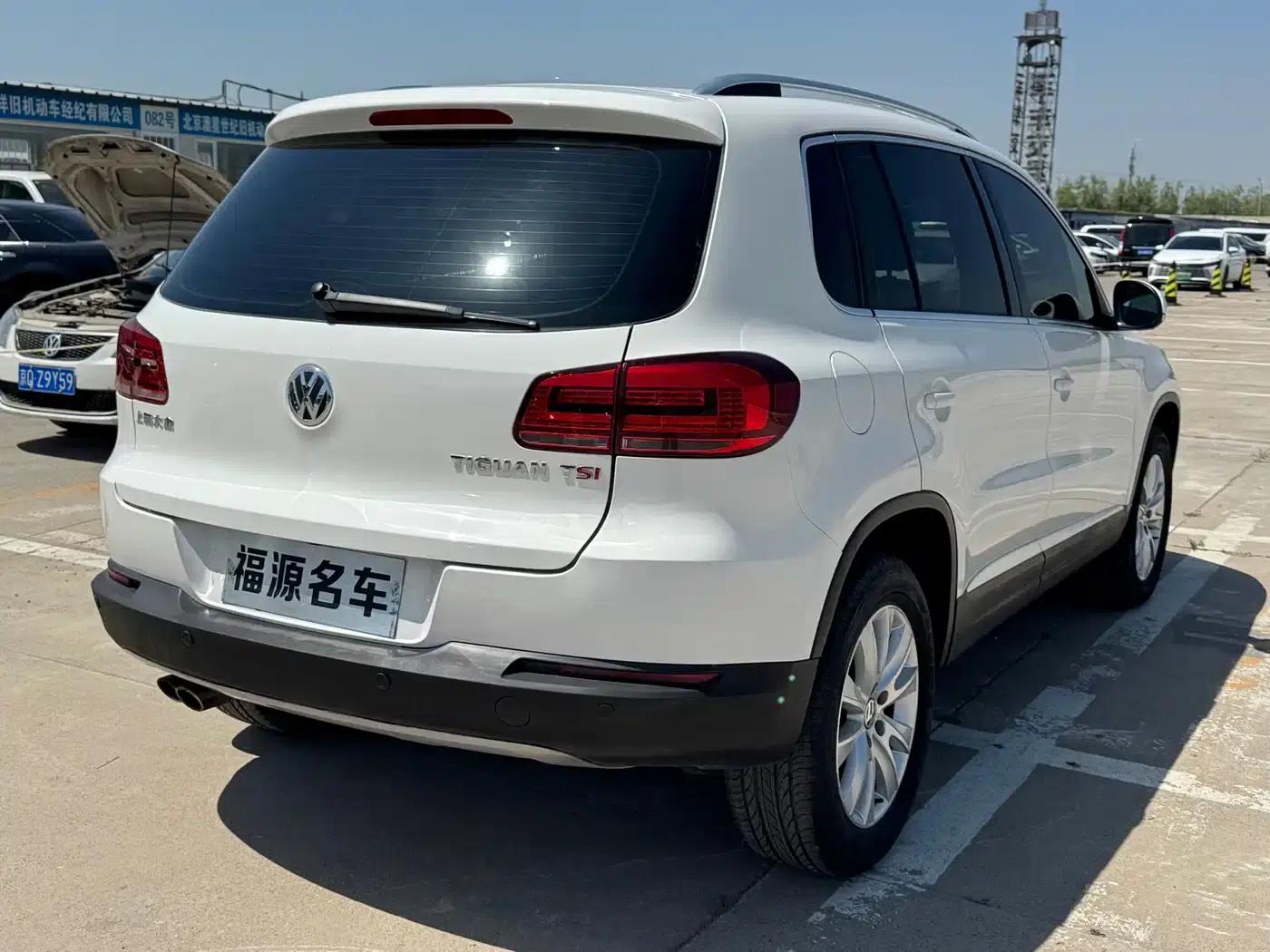 Tiguan 2013 1.8TSI Automatic 2WD Luxury — миниатюра 3