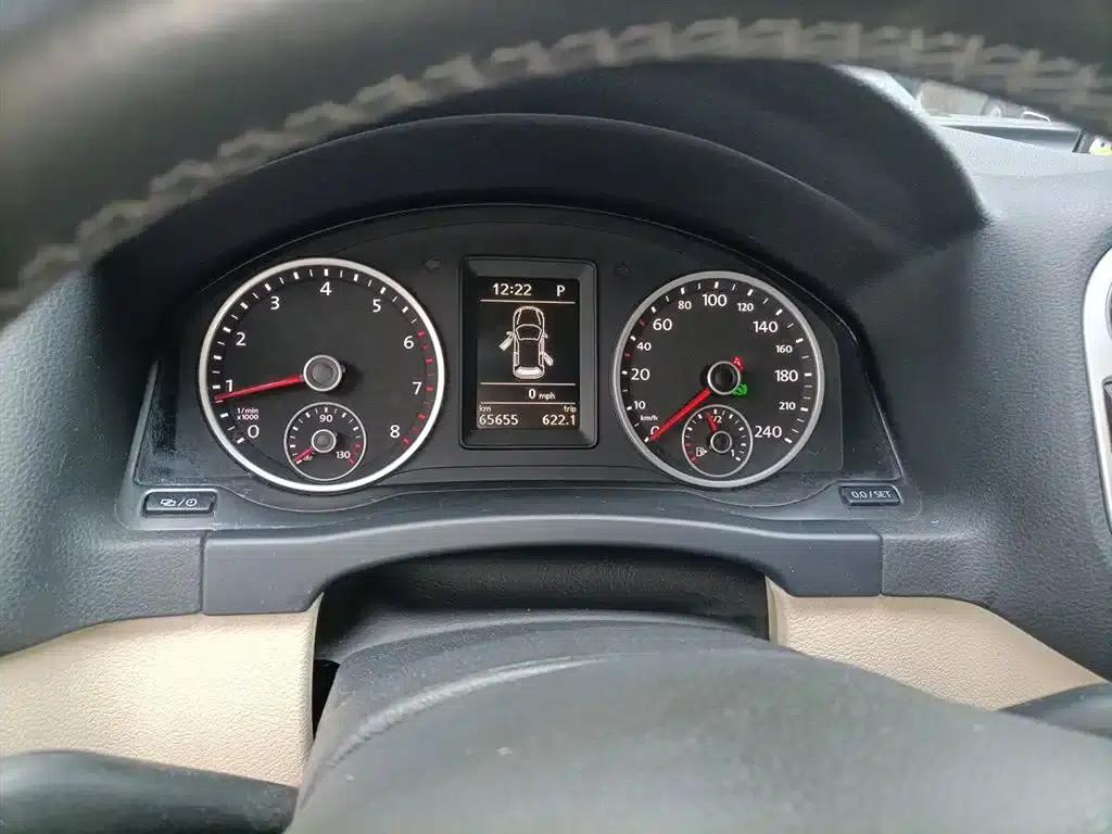 2013 Volkswagen Tiguan 1.8TSI Automatic 2WD Comfort Edition — миниатюра 8