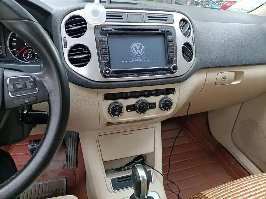 2013 Volkswagen Tiguan 1.8TSI Automatic 2WD Comfort Edition — миниатюра 10