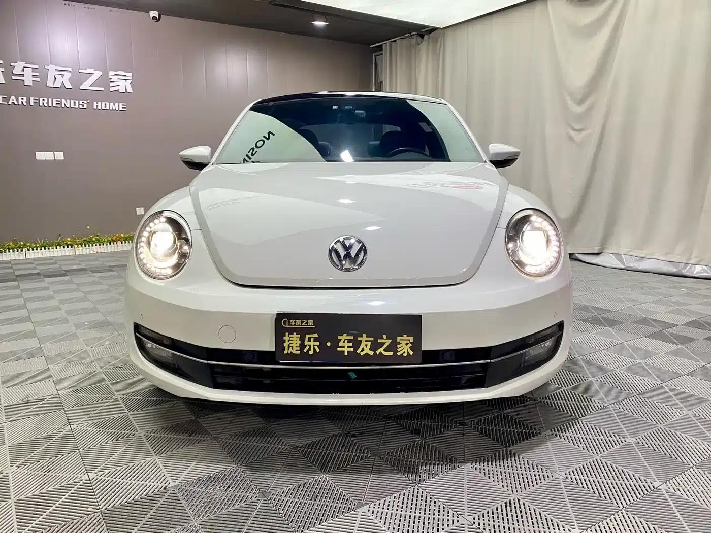 2013 Volkswagen Beetle 1.4TSI Fender Rock Edition — миниатюра 2