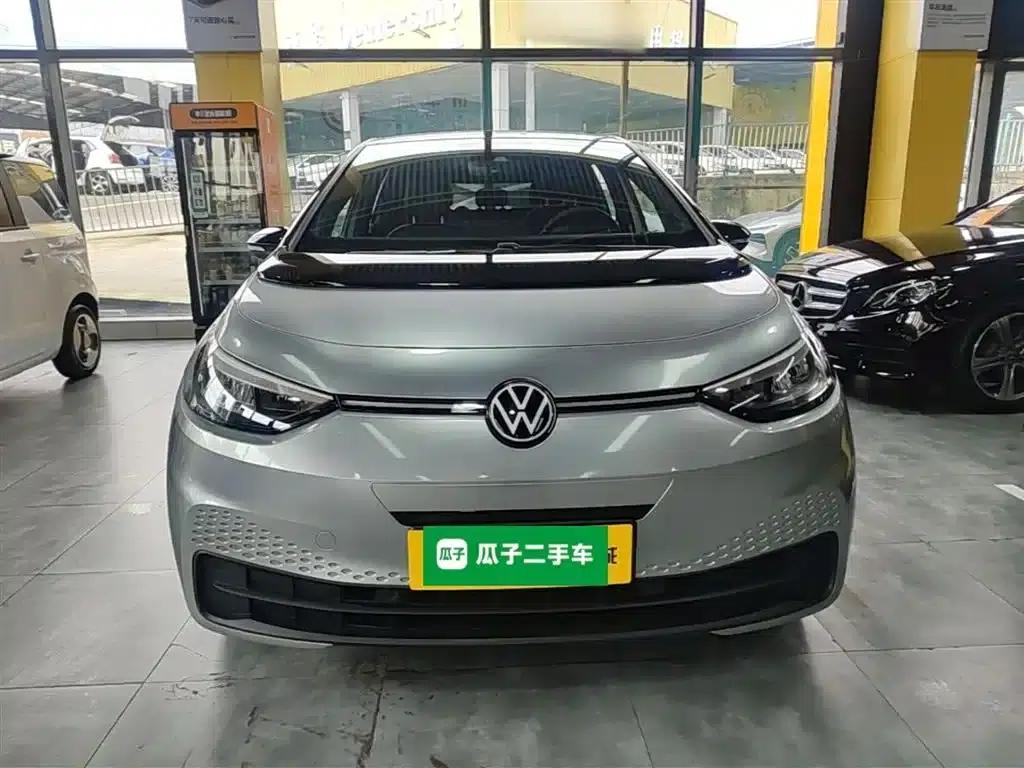 Volkswagen ID.3 2024 Outstanding Edition — миниатюра 3