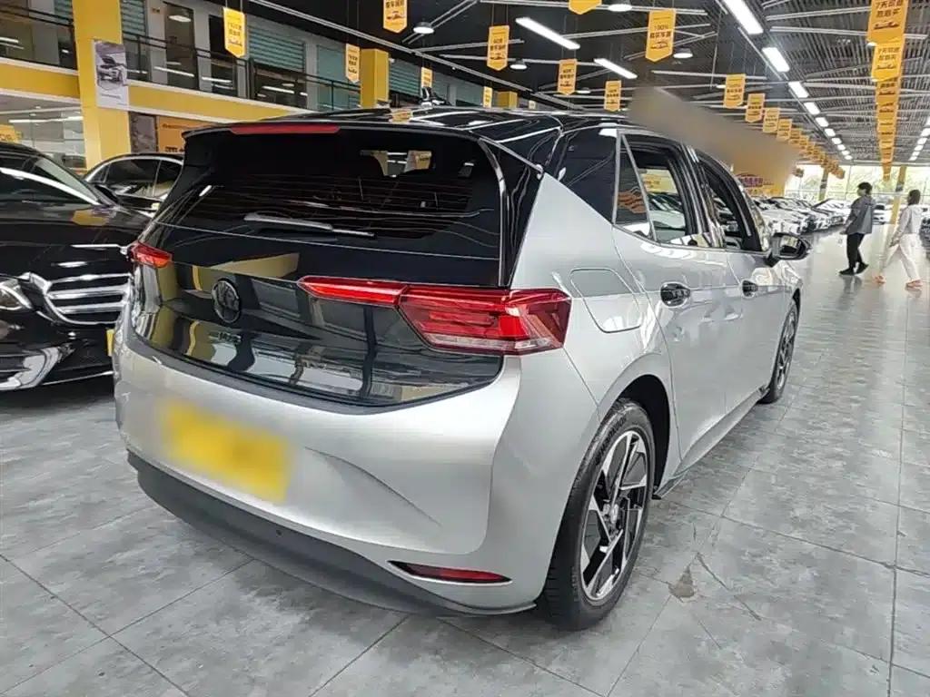 Volkswagen ID.3 2024 Outstanding Edition — миниатюра 7