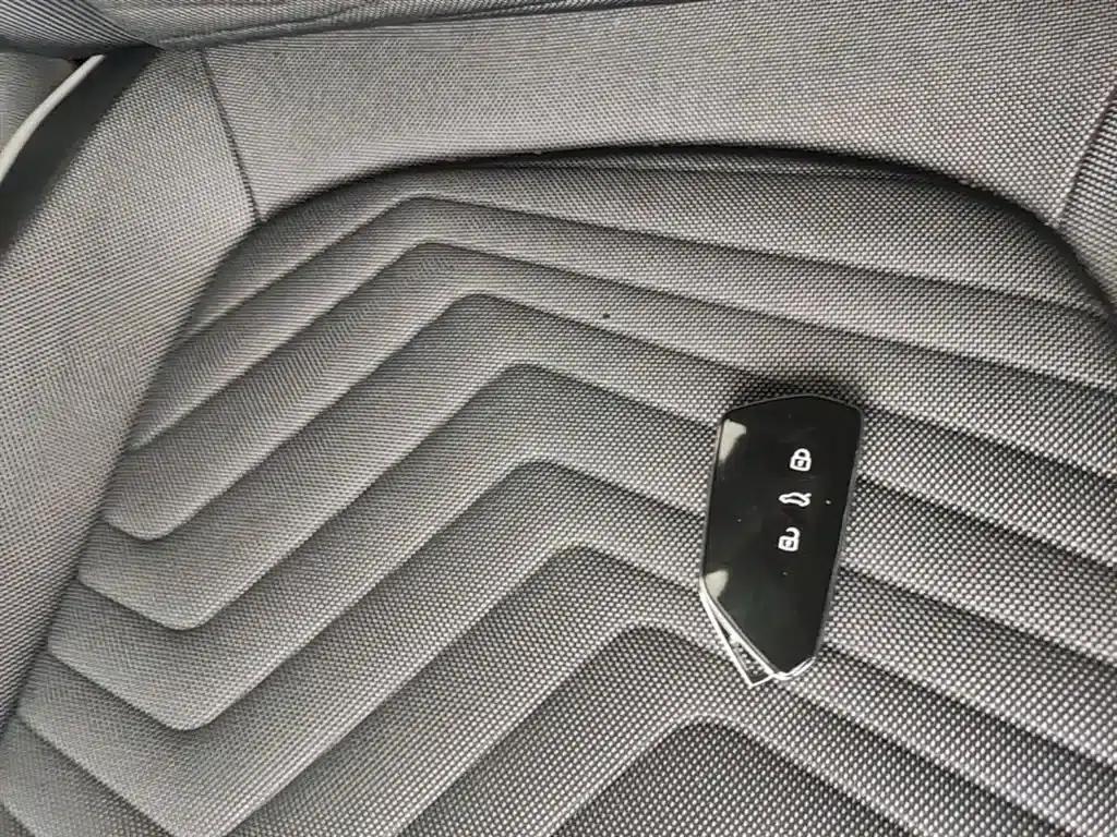 Volkswagen ID.3 2023 Upgraded Pure Smart Edition — миниатюра 9