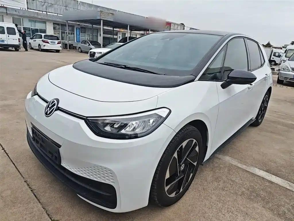 Volkswagen ID.3 2024 Outstanding Edition — миниатюра 2