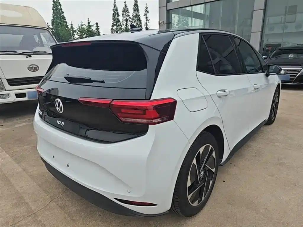 Volkswagen ID.3 2024 Outstanding Edition — миниатюра 7