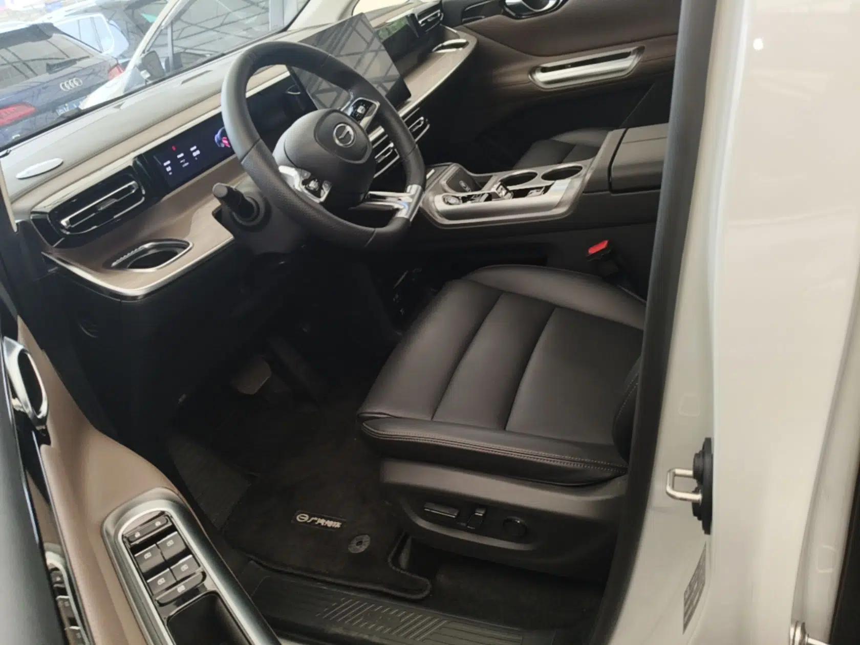 GAC Trumpchi E8 2024 Honor Series 2.0L Honor Edition — миниатюра 18