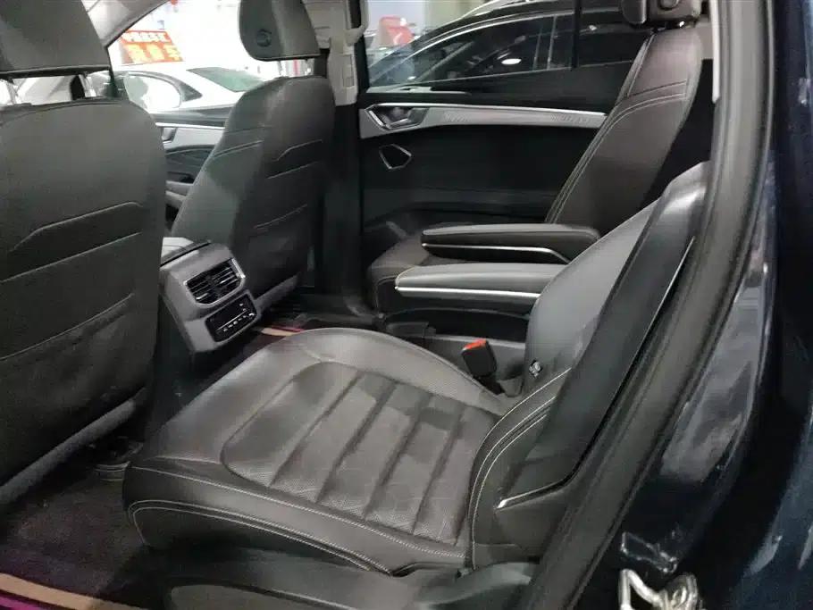 2022 Range Rover 380TSI 4WD Luxury Pro 6-seater — миниатюра 11