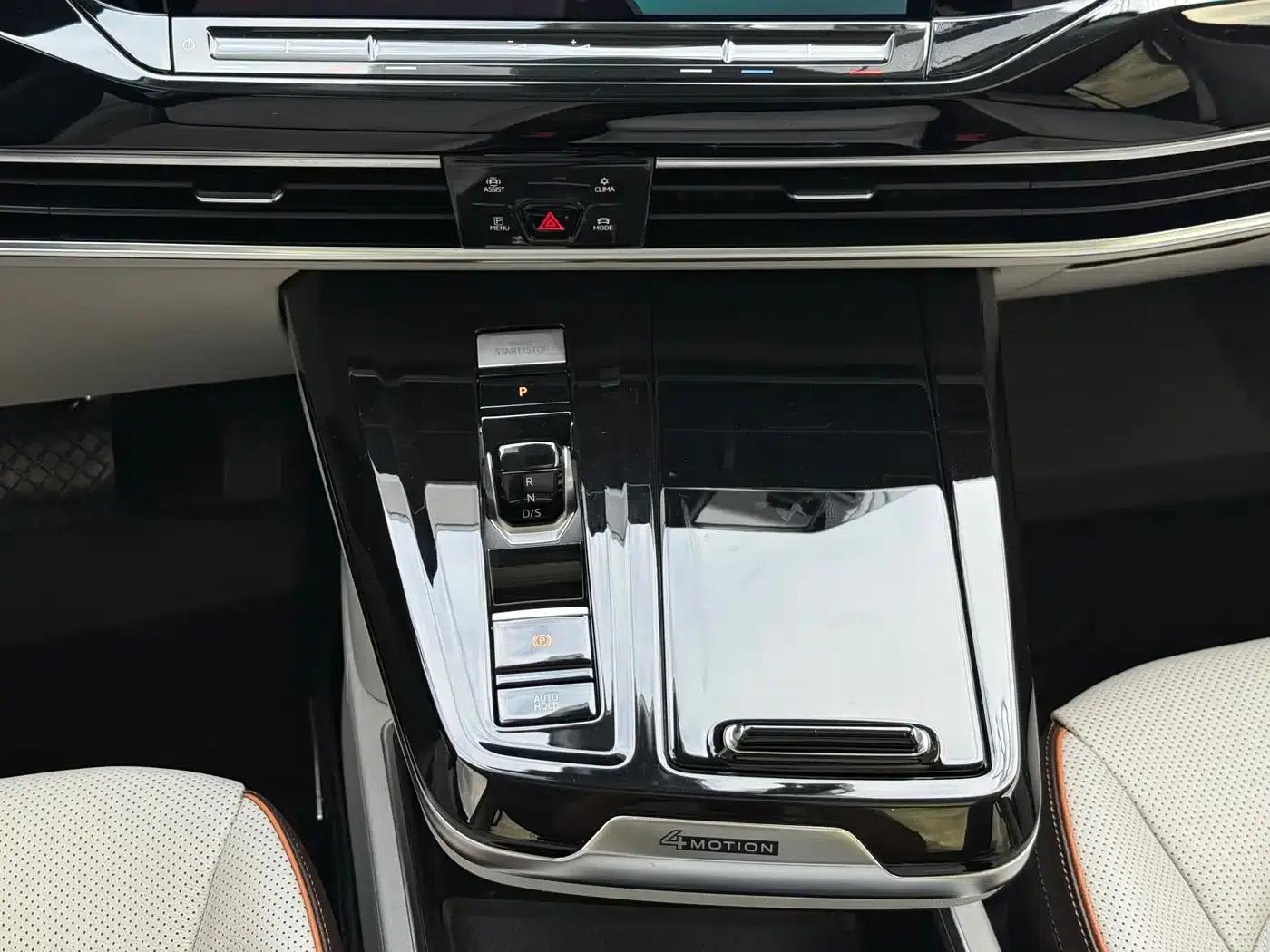 2021 Range Rover 530TSI AWD Flagship Pro — миниатюра 19