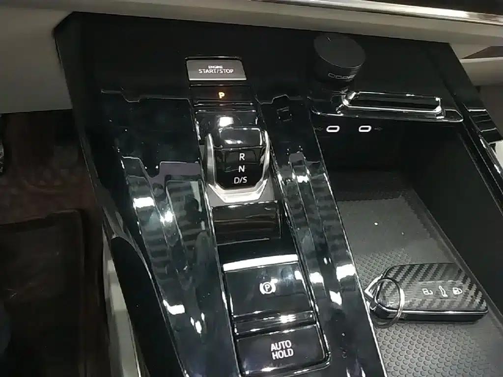 2022 Range Rover 380TSI 4WD Luxury Pro 6-seater — миниатюра 14