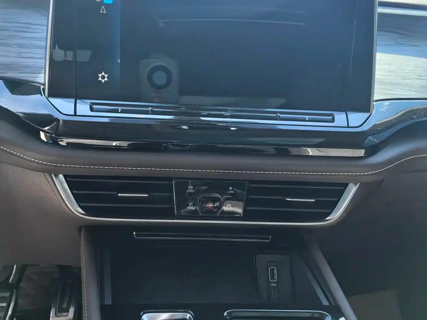 Viloran 2022 380TSI Flagship Edition — миниатюра 12