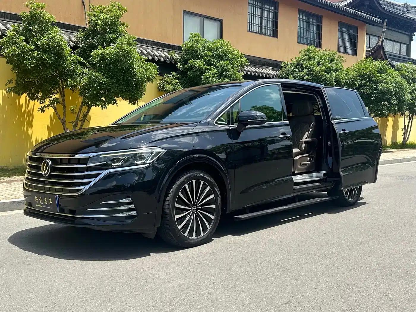 Viloran 2024 380TSI Premium Edition — миниатюра 2