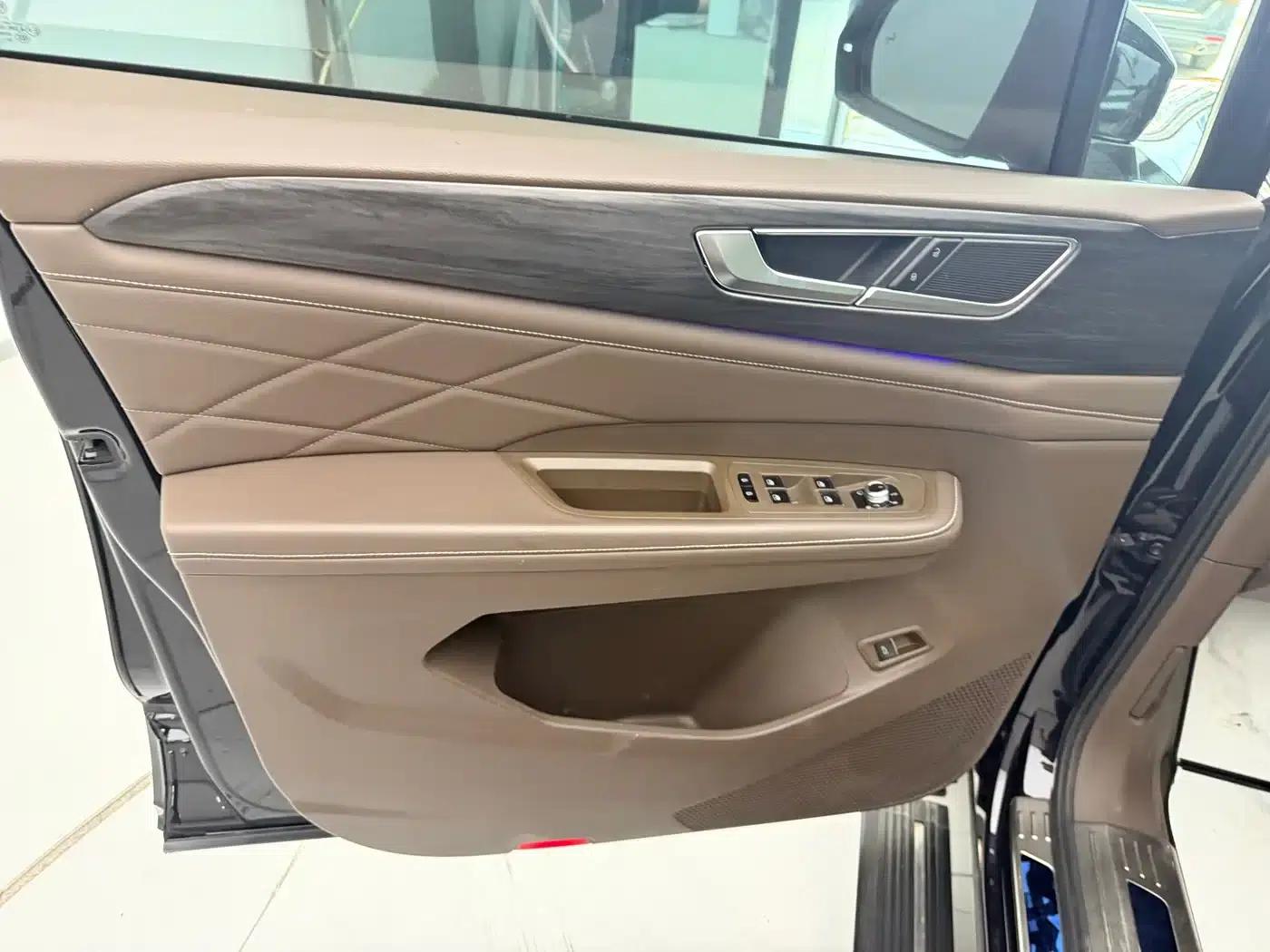 Viloran 2024 380TSI Premium Edition — миниатюра 37