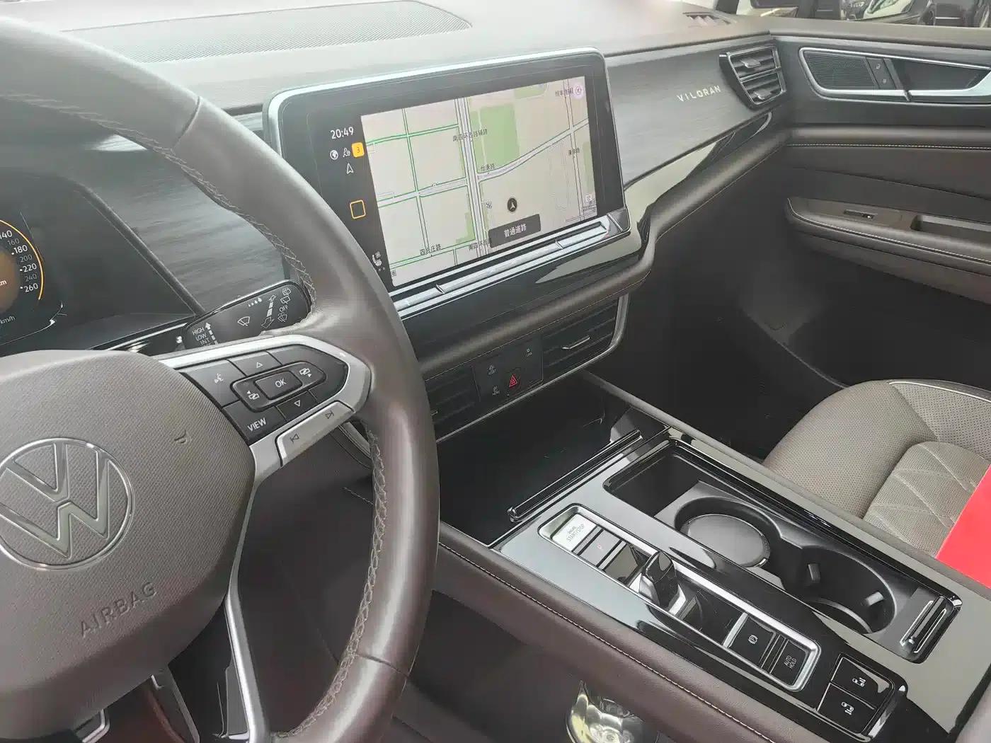 Viloran 2022 380TSI Premium Edition — миниатюра 3