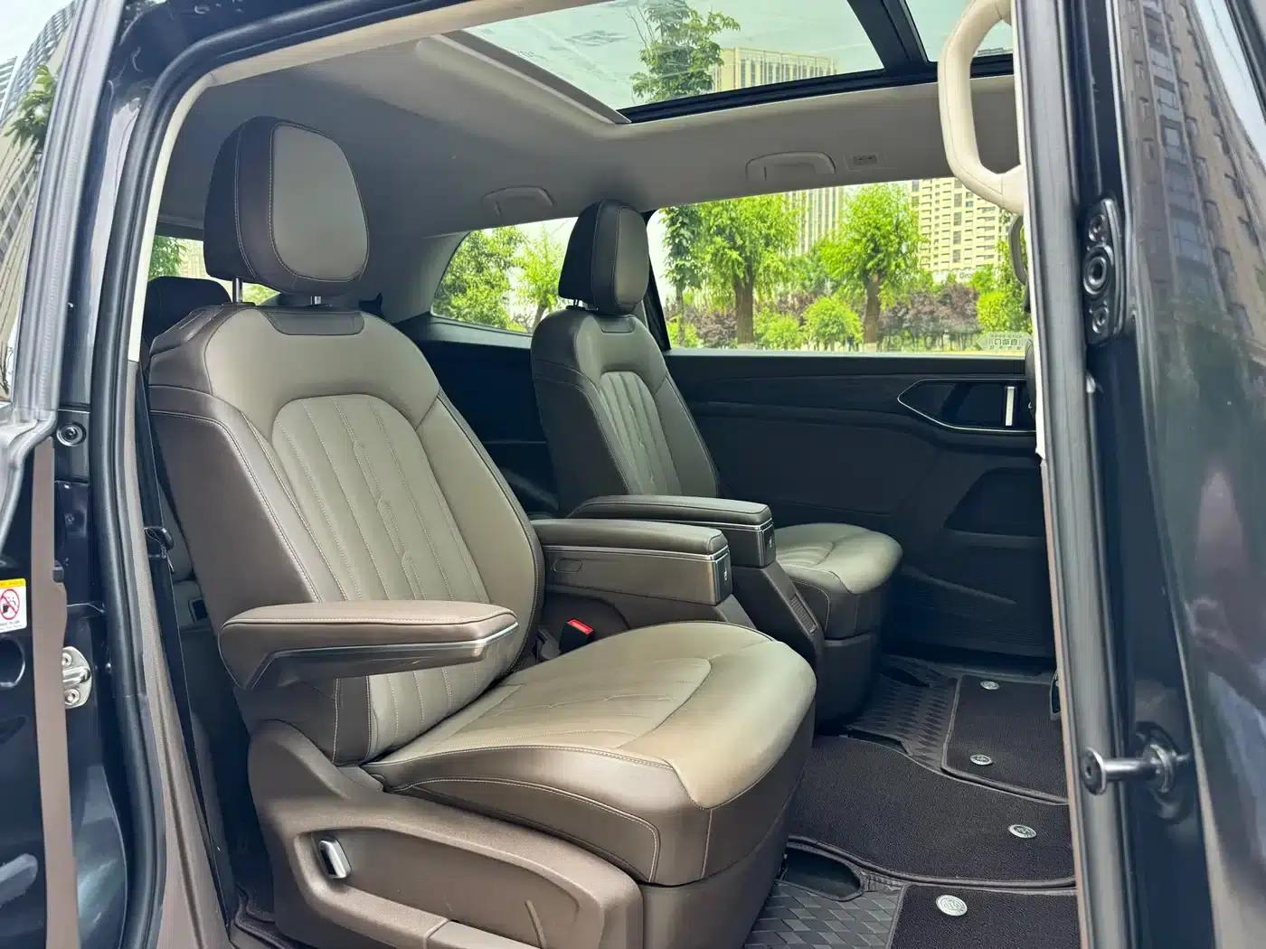 Viloran 2024 330TSI Luxury Edition — миниатюра 7