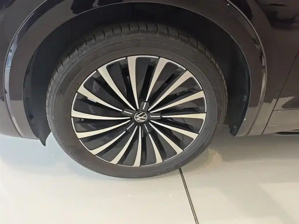 Viloran 2024 380TSI Premium Edition — миниатюра 23