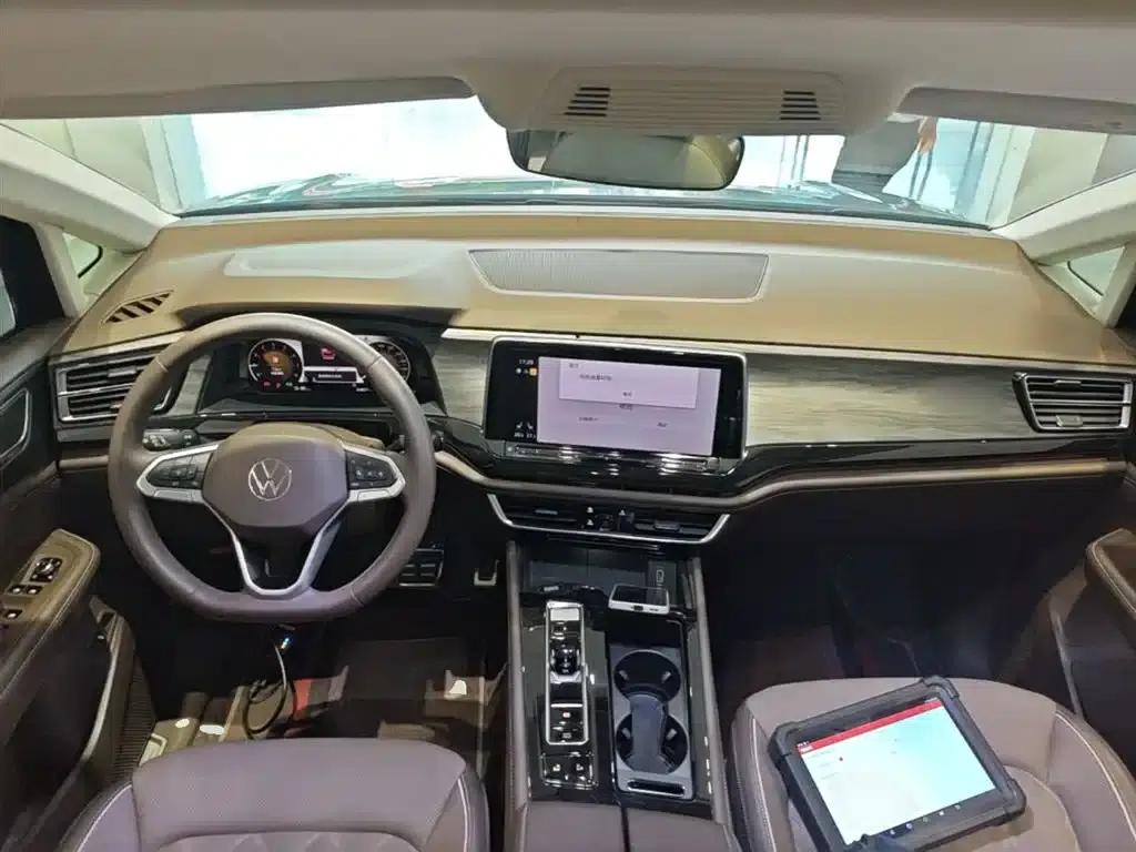 Viloran 2024 380TSI Premium Edition — миниатюра 10