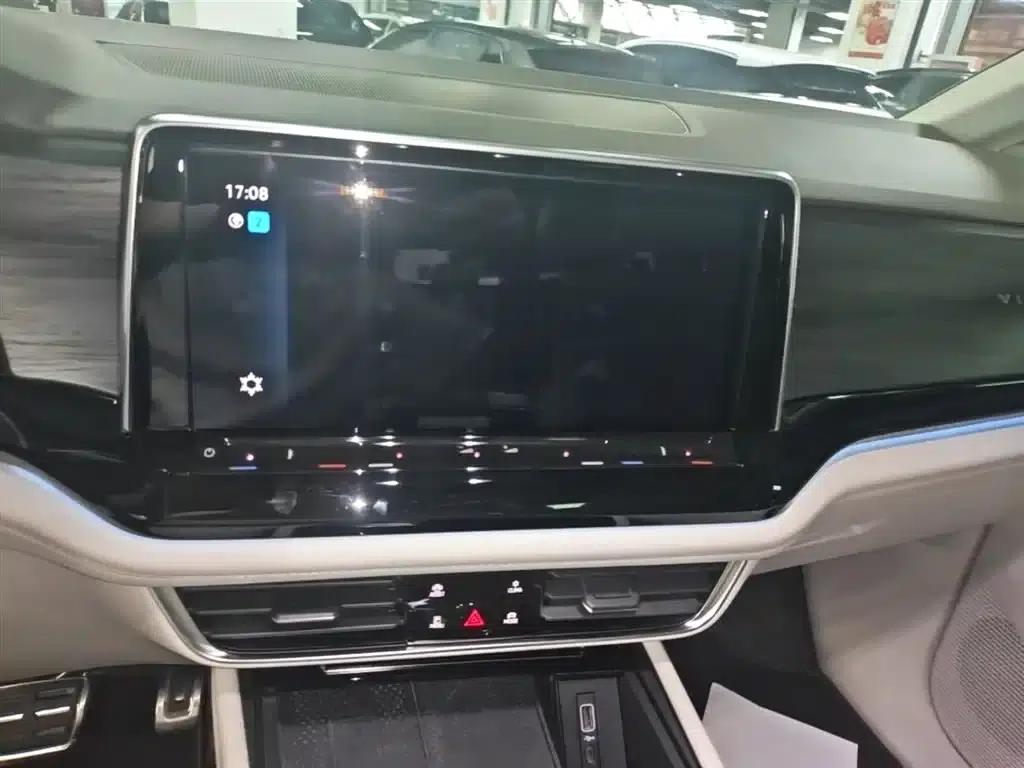 Viloran 2022 380TSI Flagship Edition — миниатюра 13