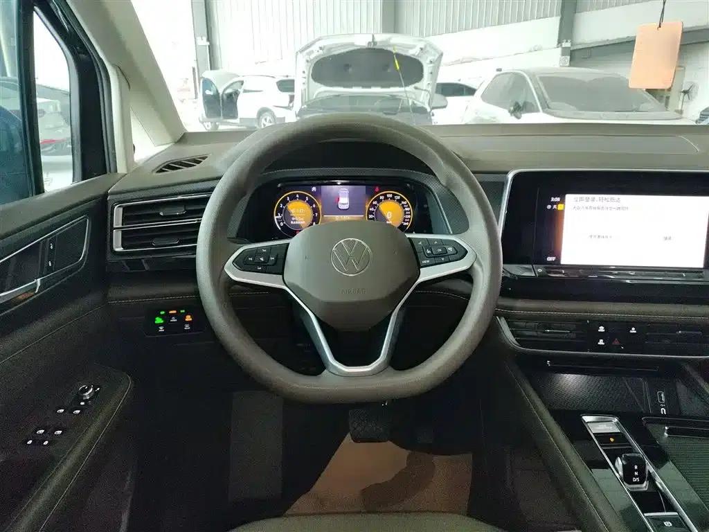 Viloran 2024 330TSI Business Edition — миниатюра 11