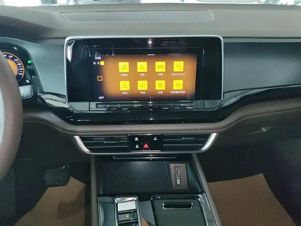 Viloran 2024 330TSI Business Edition — миниатюра 13