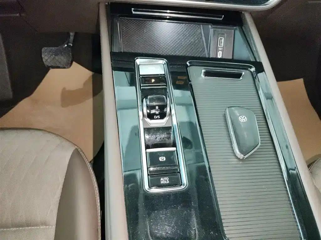 Viloran 2024 330TSI Business Edition — миниатюра 14