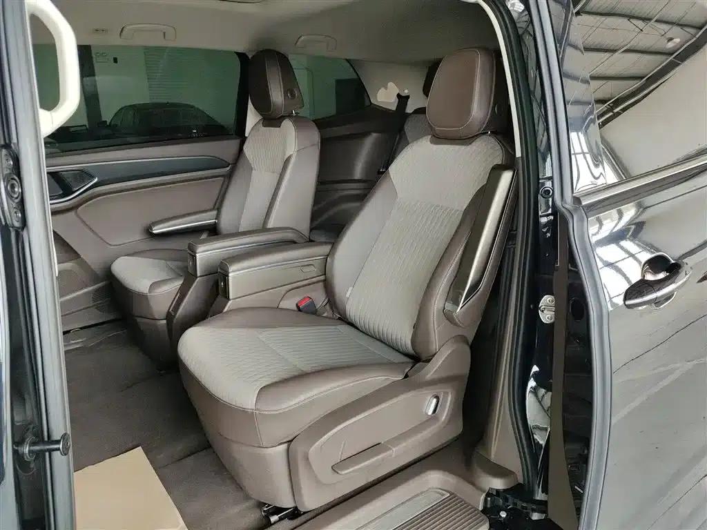 Viloran 2024 330TSI Business Edition — миниатюра 17