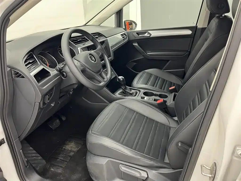 2021 Touran L 280TSI DSG Fashion Edition 7-seater — миниатюра 3