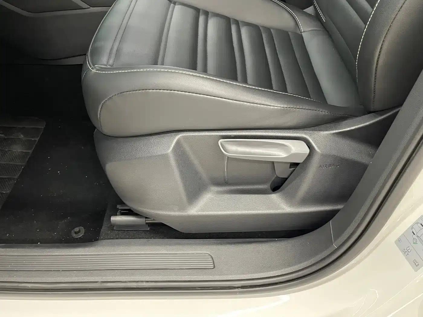 2021 Touran L 280TSI DSG Fashion Edition 7-seater — миниатюра 18