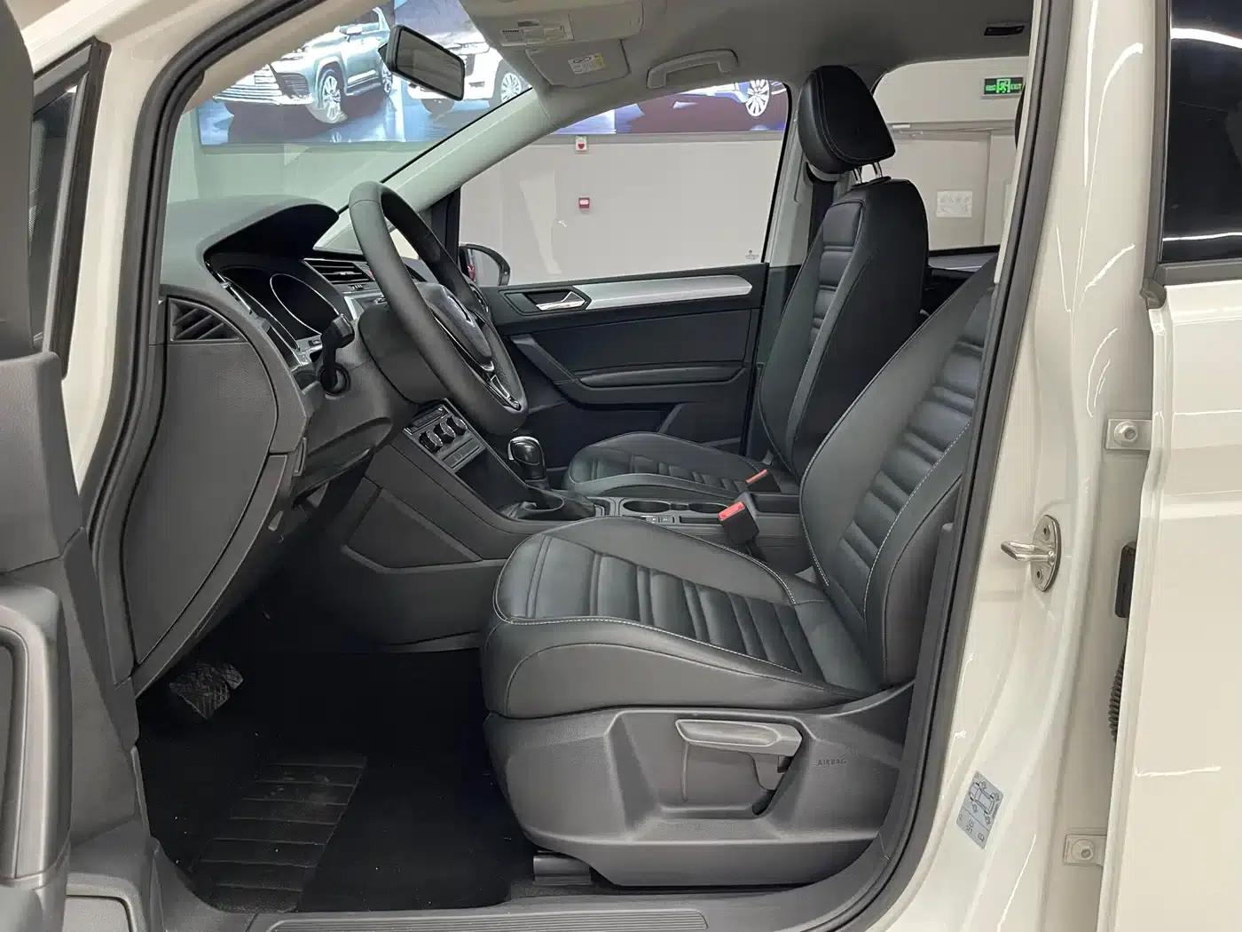 2021 Touran L 280TSI DSG Fashion Edition 7-seater — миниатюра 7