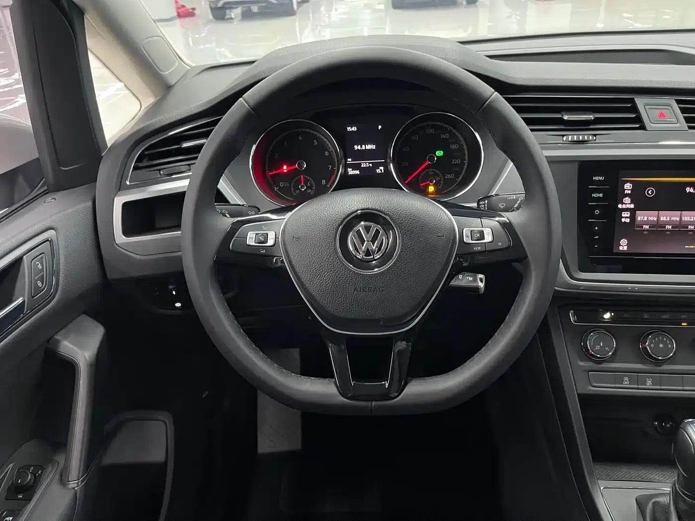 2021 Touran L 280TSI DSG Fashion Edition 7-seater — миниатюра 10