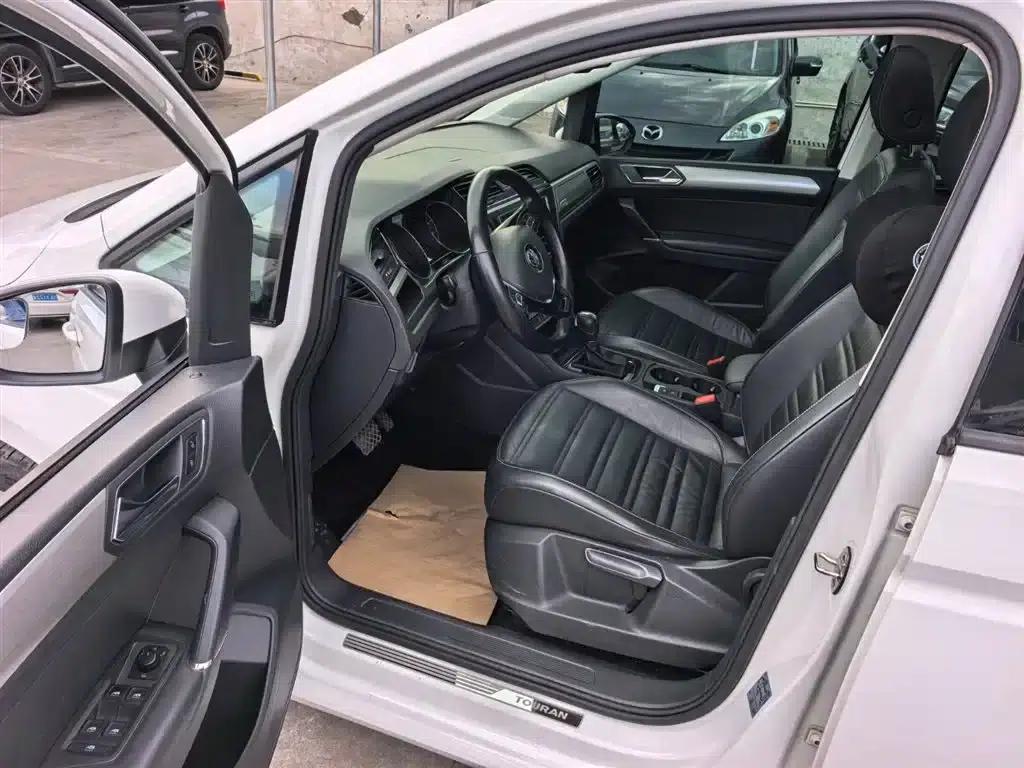 2016 Touran L 280TSI DSG Comfort Edition — миниатюра 11