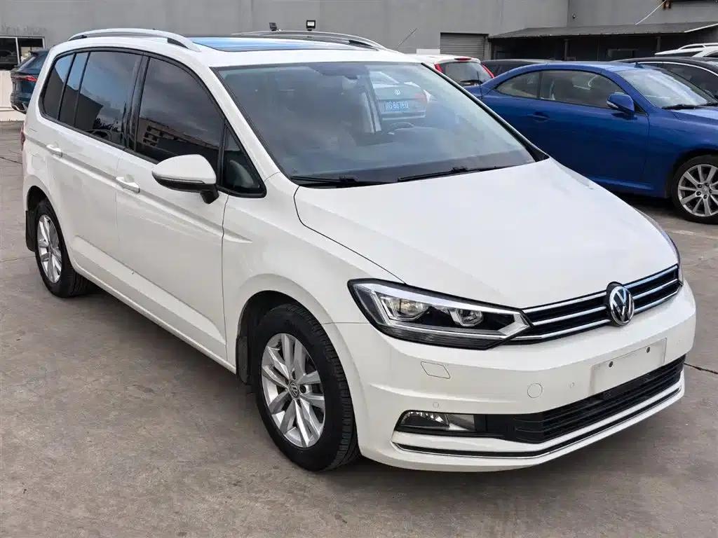 2016 Touran L 280TSI DSG Comfort Edition — миниатюра 3