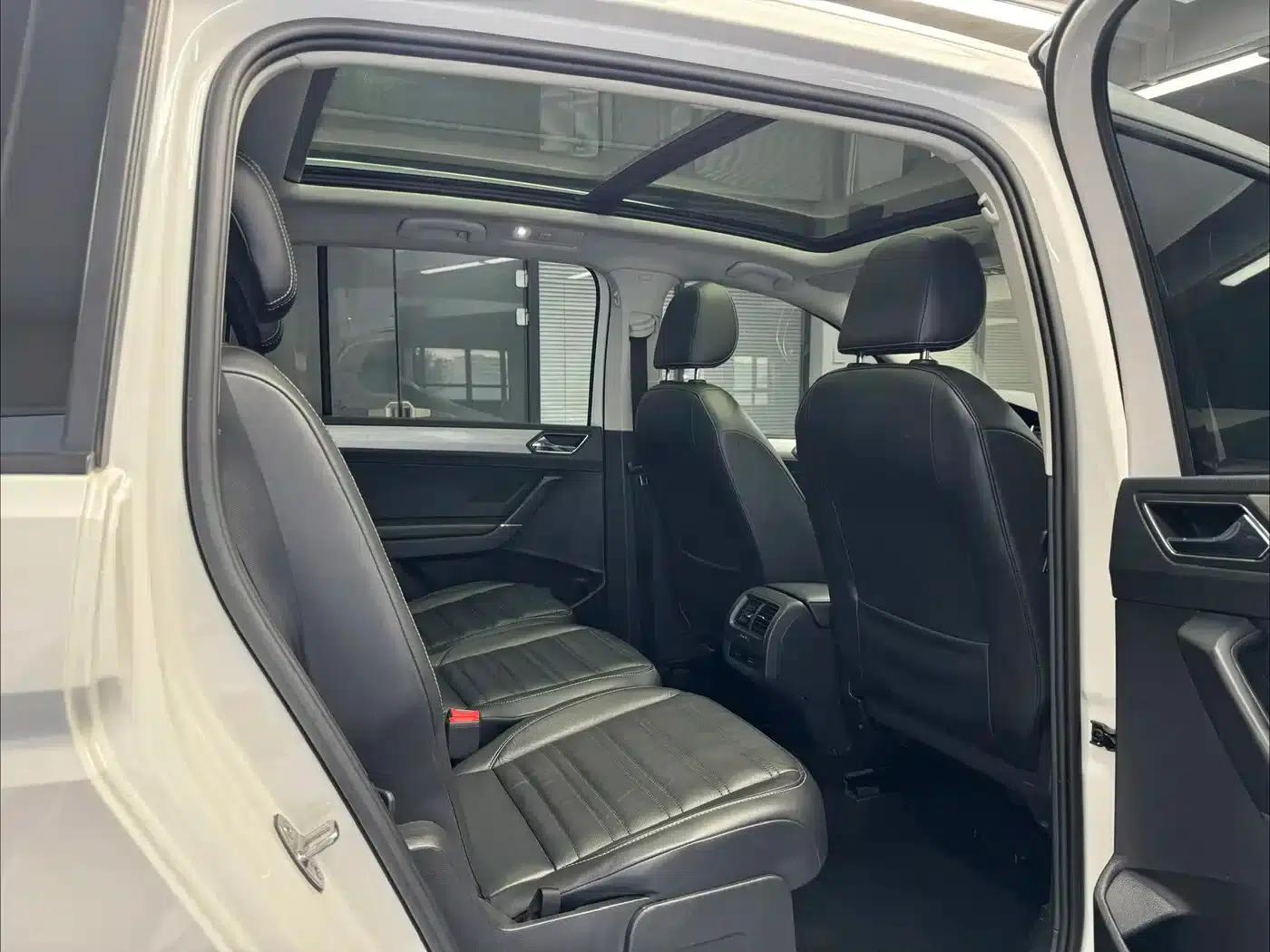 2016 Touran L 280TSI DSG Comfort Edition — миниатюра 15