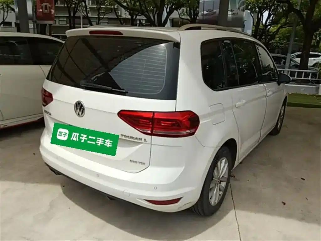 2016 Touran L 280TSI DSG Comfort Edition — миниатюра 12