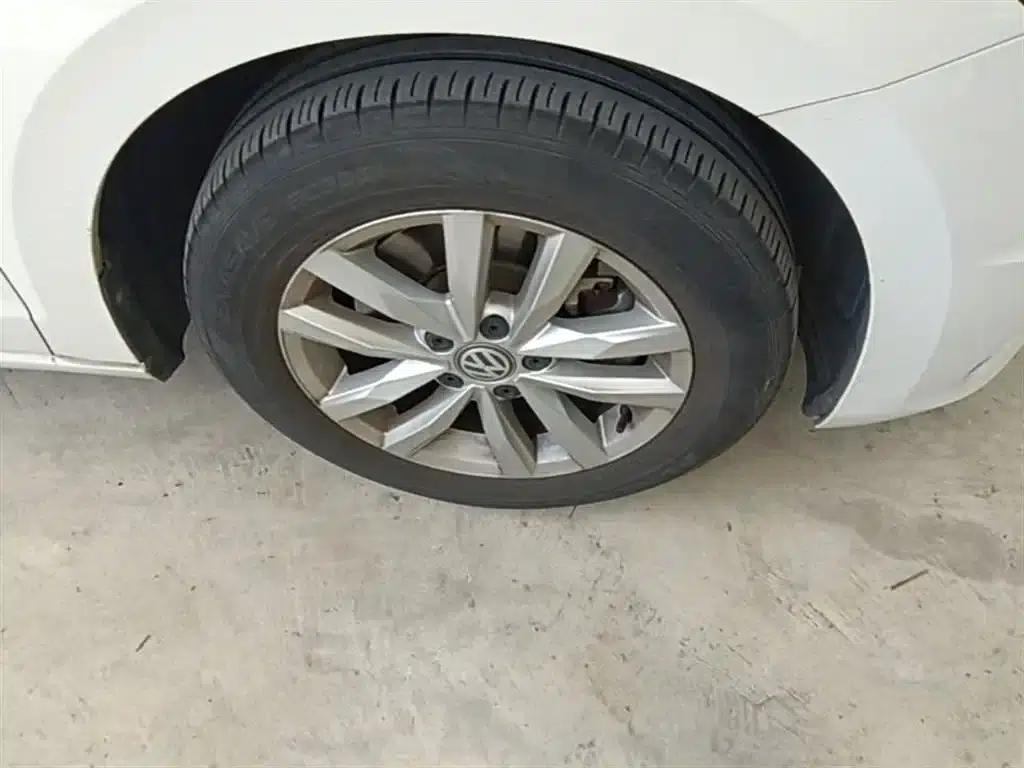 2016 Touran L 280TSI DSG Comfort Edition — миниатюра 14